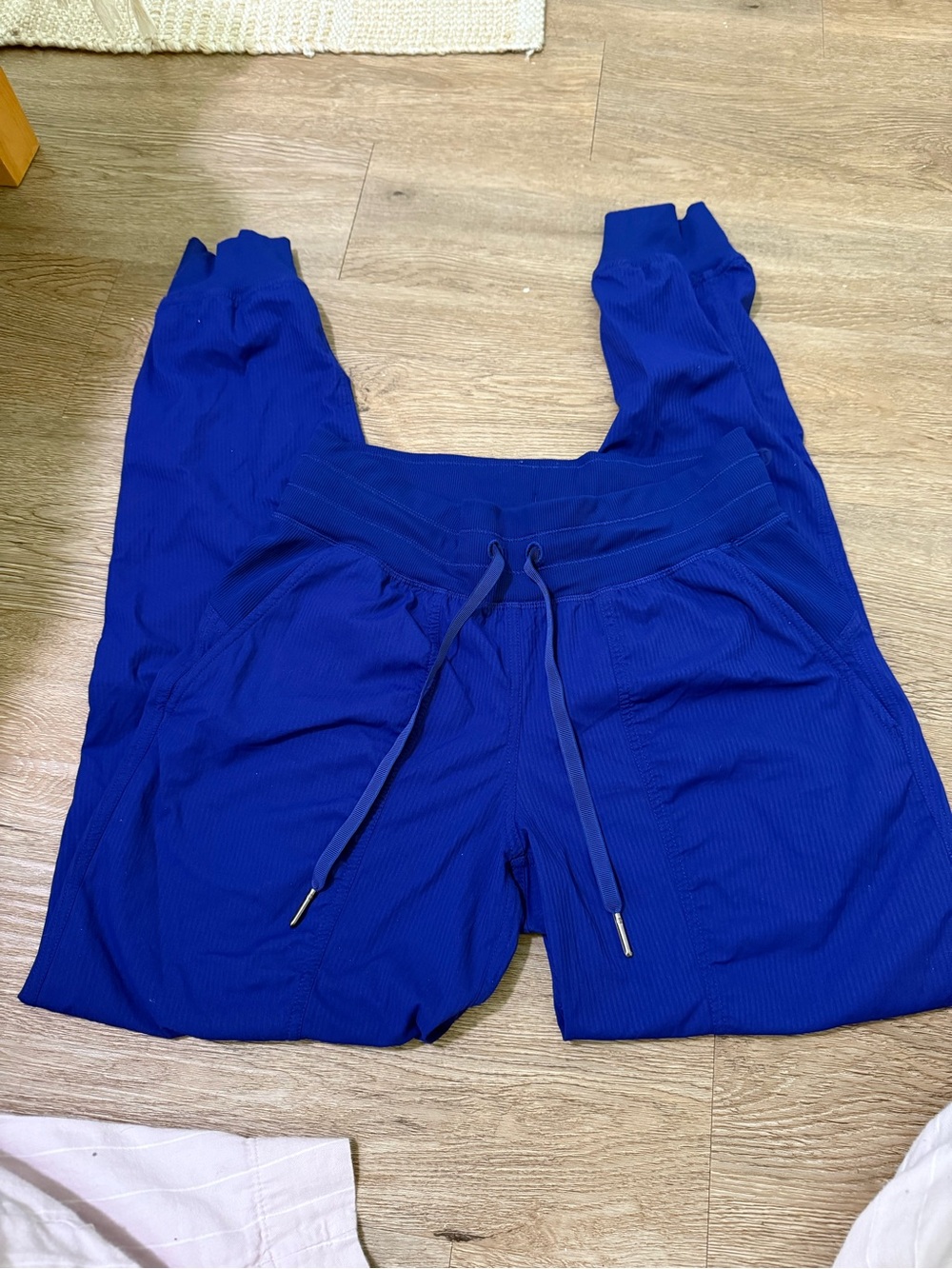 Lululemon dance studio joggers